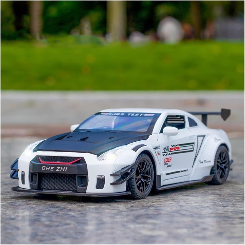Nissan GTR R35 Road Speed Car Metal Diecast Model Car - Big Size - Toyloft