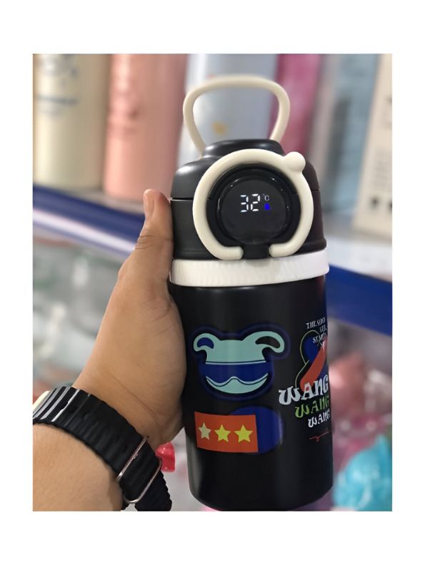 Black - HydroMate Stainless Steel Water Bottle 550ml – Smart Temperature Display, Push Sipper Lid, Leakproof & Travel-Friendly NOV7252.