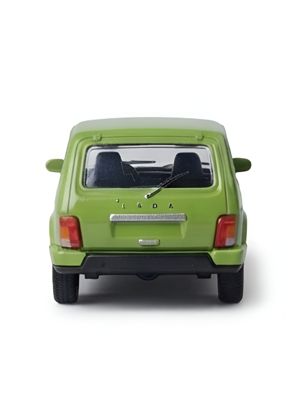 Lada Niva Simulated Vehicle Model Car 1:24 Scale – Green Collectible Miniature MD247