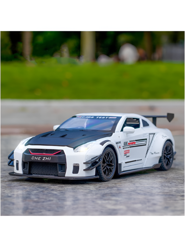 Nissan GT-R R35 Diecast Model Car 1:24 Scale with Smoke Effect Black LMI16818.