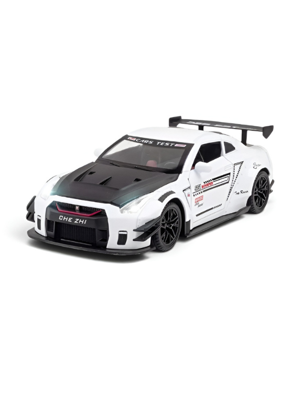Nissan GT-R R35 Diecast Model Car 1:24 Scale with Smoke Effect LMI16818.