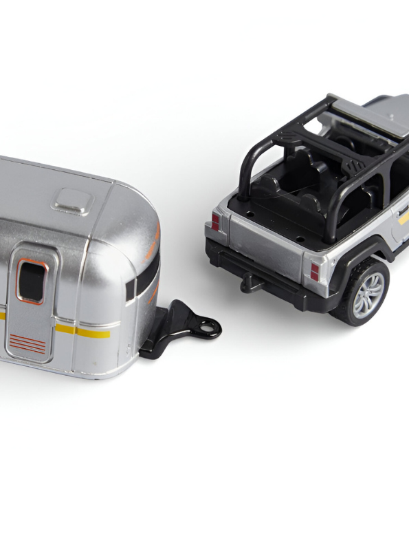 Off-Road SUV & Silver Camper Trailer Toy – Die-Cast Detachable RV Caravan for Kids and Collectors.
