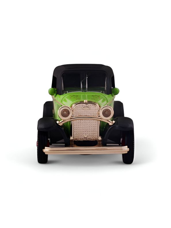 Green - Retro Style Alloy Metal Classic Car Toy – Openable Doors | Vintage Die-Cast Collectible Model for Kids & Adults Scale 1:32.