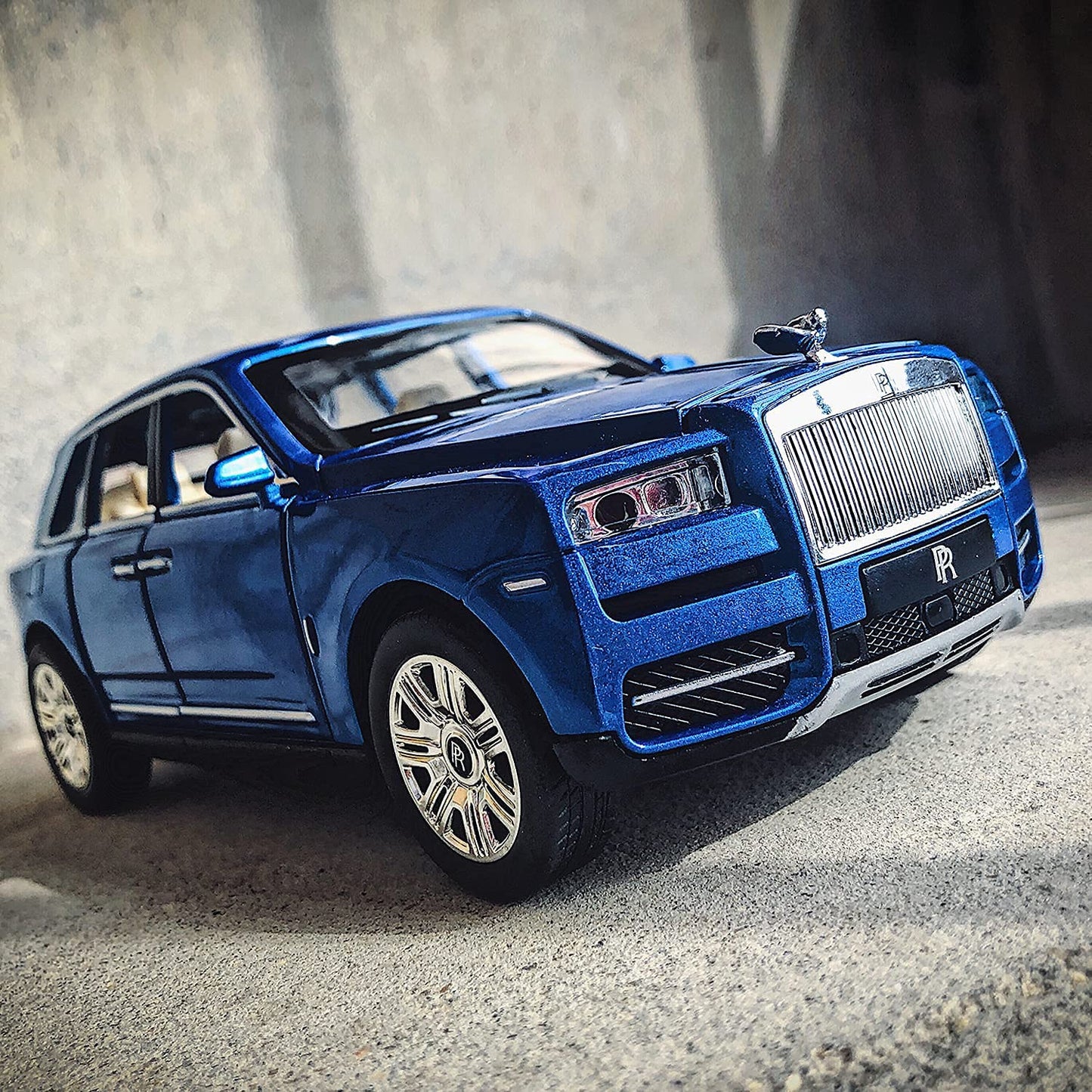 Rolls Royce Cullinan Metal Diecast Car - Royal Blue - Toyloft
