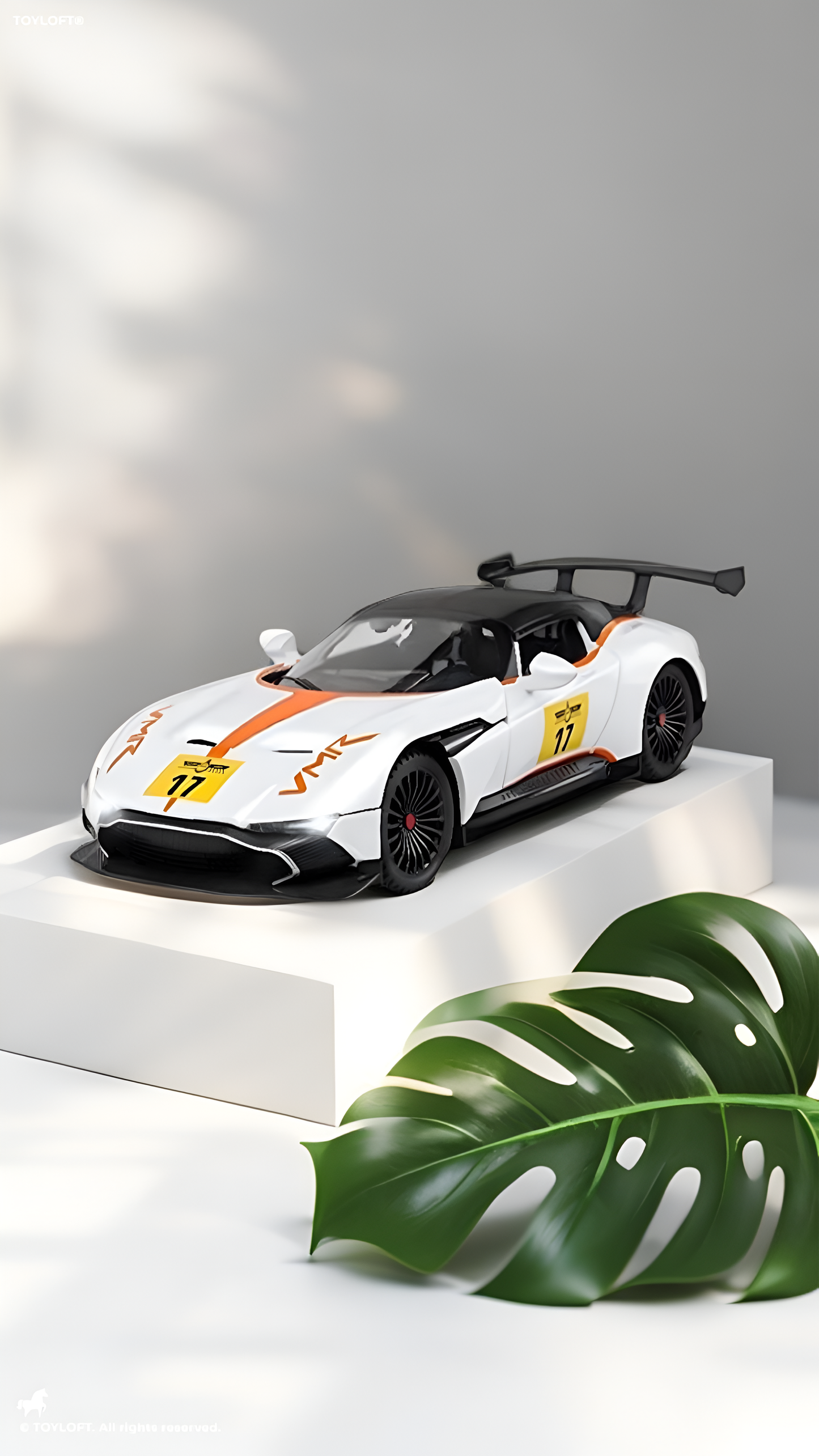 Aston Martin Vulcan Model Metal Diecast Car - White Scale 1:22 NX15010