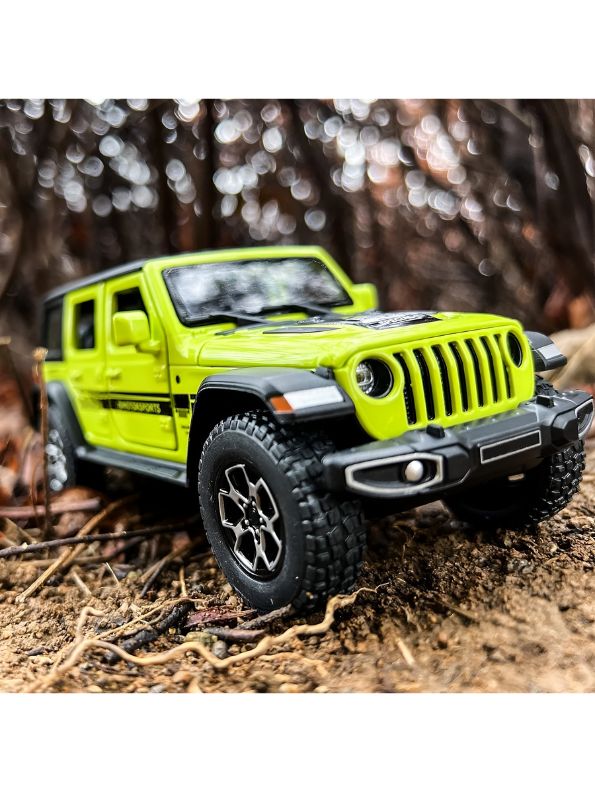 Green - Wrangler Jeep Diecast Model Car – Alloy Pull Back Toy with Lights & Sound | Off-Road Vehicle Collectible Gift for Kids Scale 1:32 - TV4896