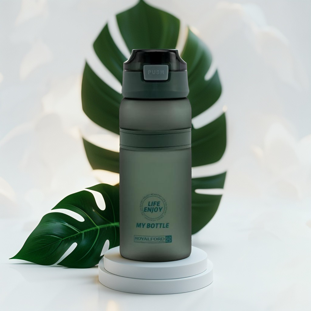 Green - SipMate – Leak-Proof Water Bottle with Straw and Flip-Top Lid – Convenient 550ml Hydration Bottle NOV594.