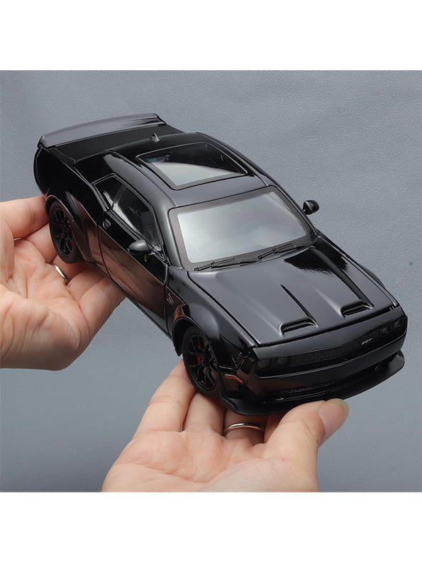 Dodge Challenger Hellcat 1:24 Diecast Metal Model – Black - Scale 1:24 - Toyloft