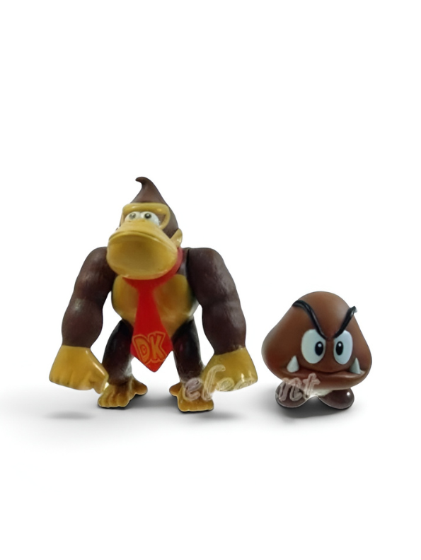 Super Mario 3-Pack Action Figure Set featuring Builder Mario, Goomba, and Donkey Kong – Collectible Nintendo Toy Set for Kids and Fans TV1183