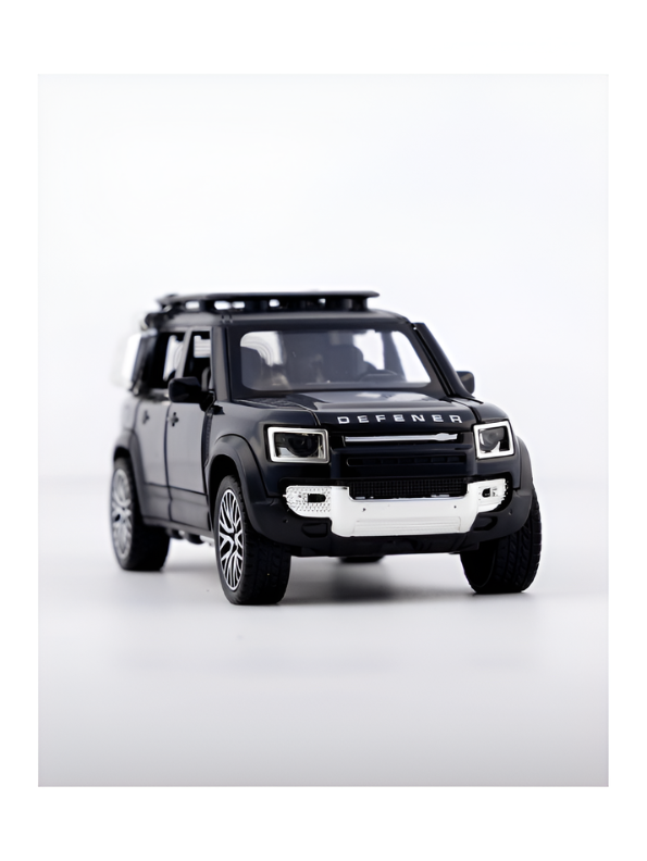 Land Rover Defender Diecast Model Car - Black 1:32 Scale Replica in Metallic with Roof Rack LMI16728