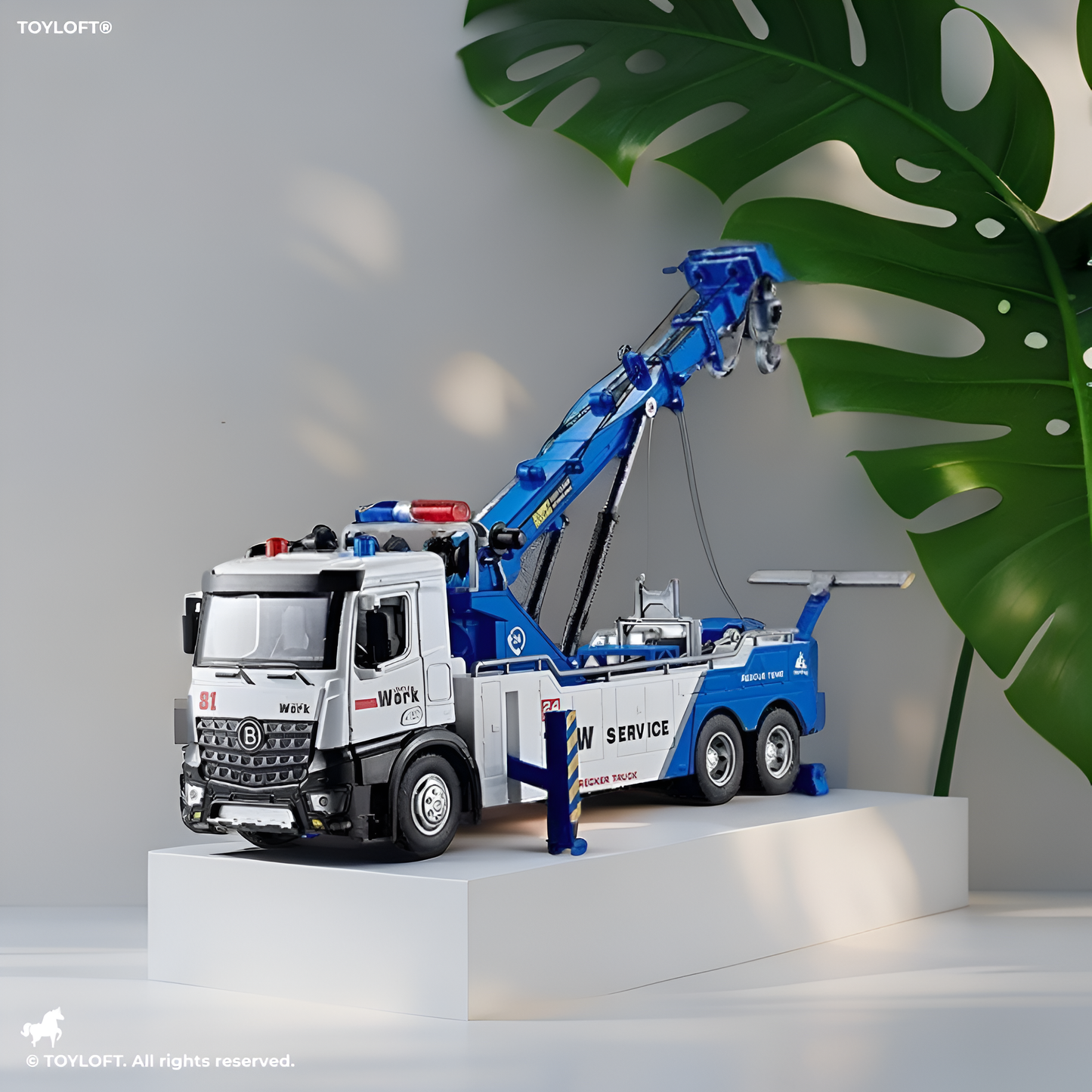 Tow Service Truck Die-Cast Model 1:24 Scale For Kids - Durable & Realistic Play | NX15705