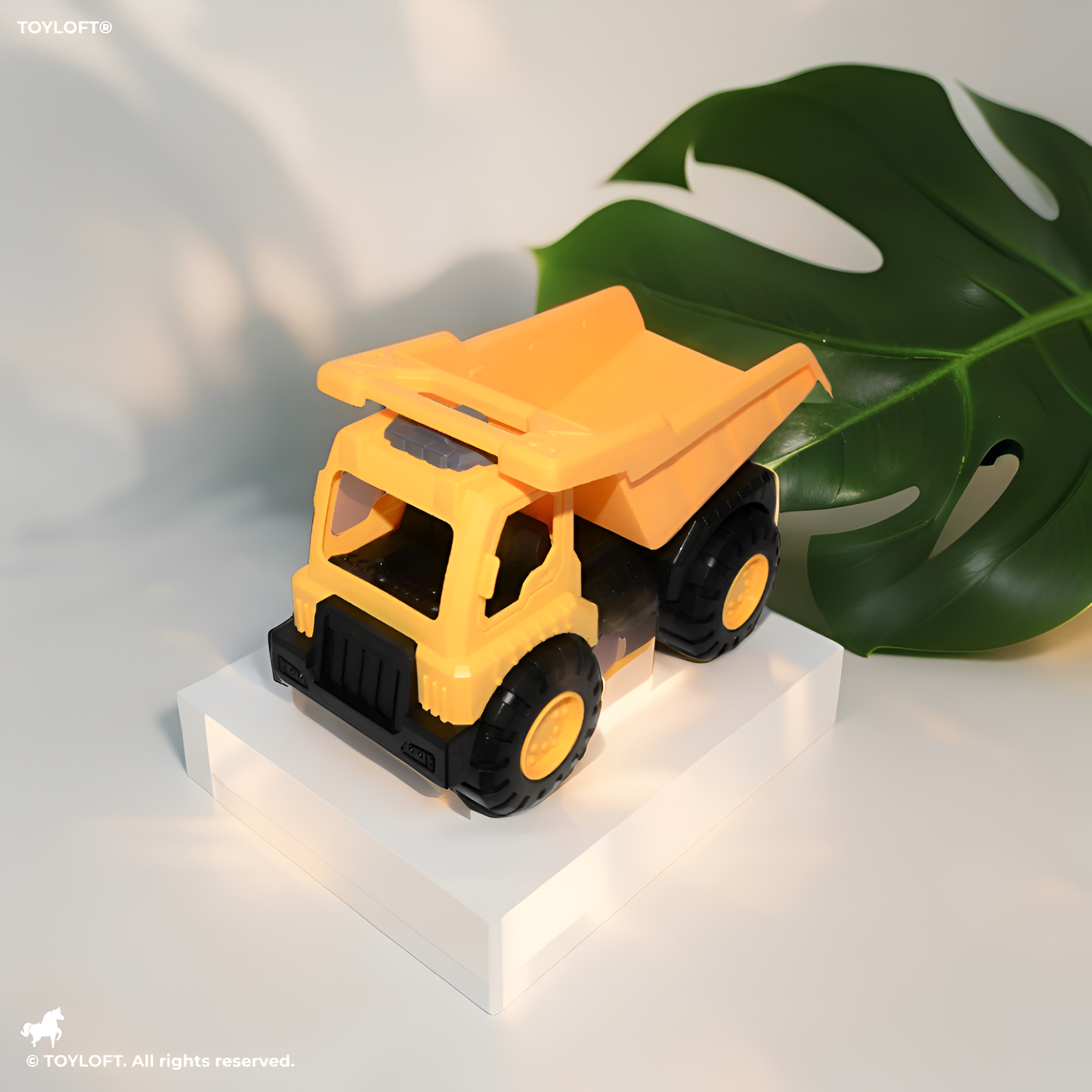 Plastic Dump Truck – Durable Construction Vehicle for Kids & Imaginative Play LMI10730.