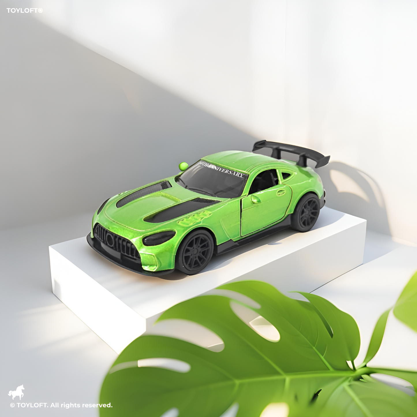 Mercedes-Benz AMG GT Diecast Car – Luxury Sports Model for Collectors & Kids Green Scale 1:32.LMI15732