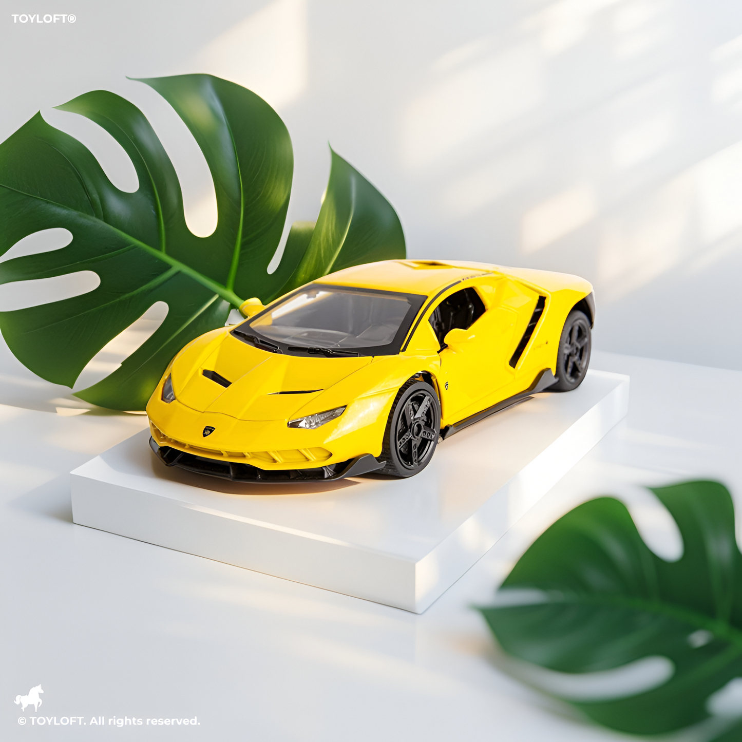 Lamborghini Centenario LP770 Metal Diecast Model Car - Acrylic Box - Display Case - Scale 1:32