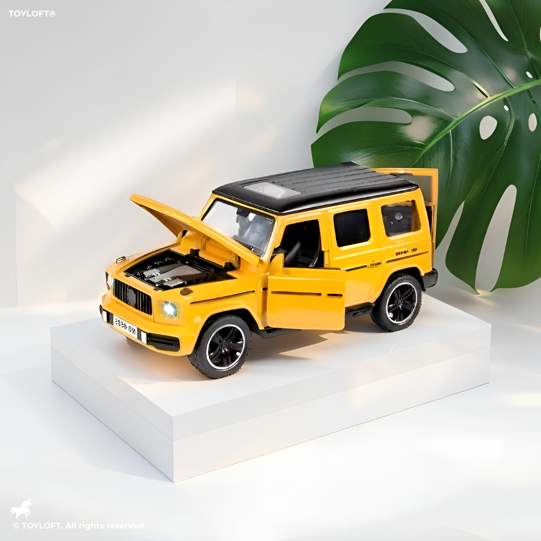 Yellow - Mercedes-Benz G-Wagon Diecast Model Car Scale 1:32 | Openable Doors & Hood | Toy SUV Collectible LMI15731