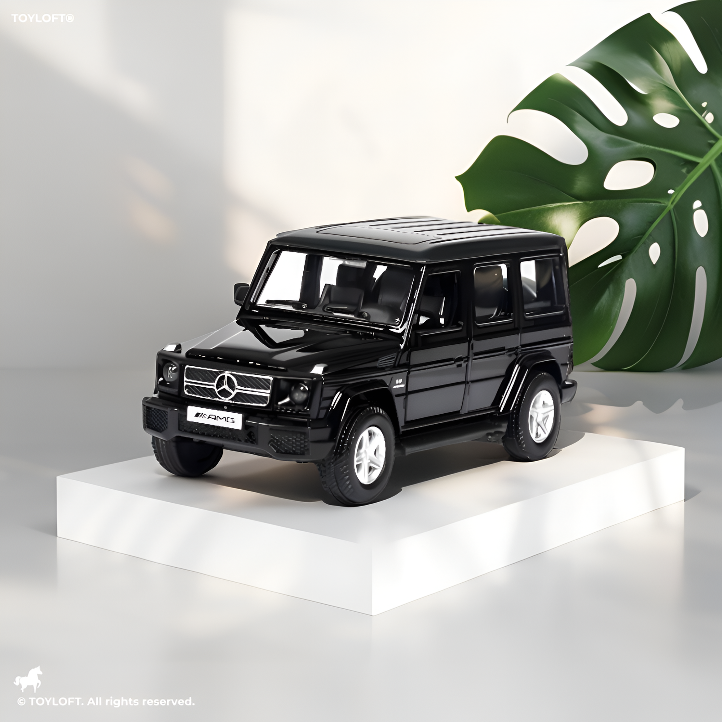Mercedes-Benz G-Wagon Diecast Model Car Scale 1:32 | Openable Doors & Hood | Toy SUV Collectible LMI15731