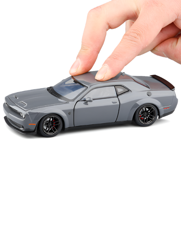 Dodge Challenger SRT Hellcat Redeye 1:32 Scale Diecast Model Car – Detailed Collectible Replica LMI15646.