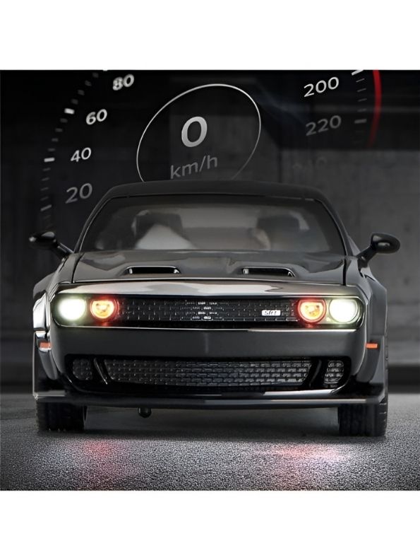 Dodge Challenger SRT Hellcat Widebody 1:32 Scale Black Alloy Model Car with Acrylic Display Box MD29