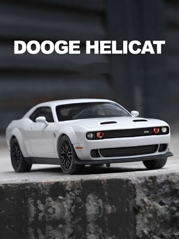 Dodge Challenger SRT Hellcat Widebody 1:32 Scale Alloy Model Car with Acrylic Display Box MD29