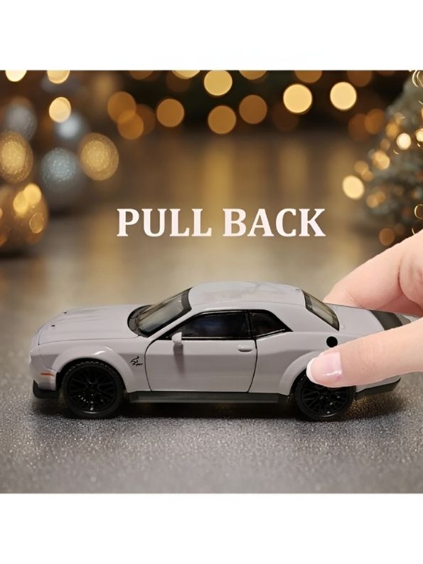 Dodge Challenger SRT Hellcat Widebody 1:32 Scale Grey Alloy Model Car with Acrylic Display Box MD29