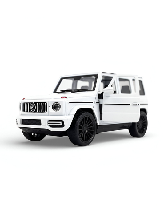 Mercedes-Benz G-Class Diecast Model Car - 10cm G-Wagon Miniature, 1:43 Scale Toy White.