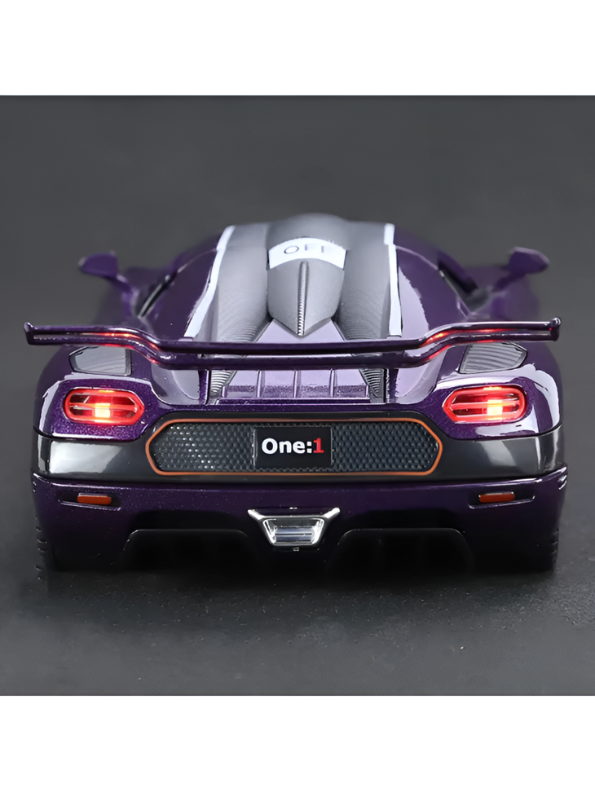 Koenigsegg One1 Scale 124 Diecast Model Car – Collectible Diecast Metal Car