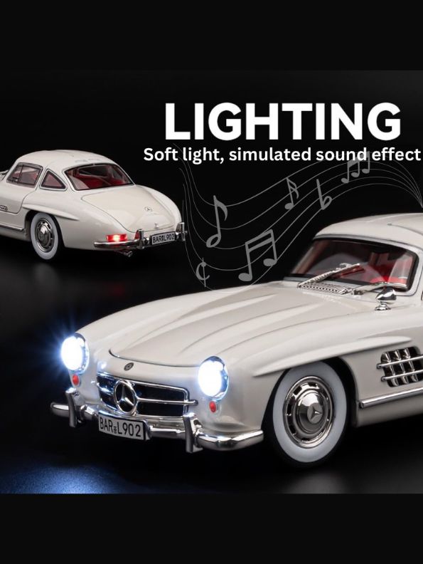 Mercedes Benz 300 SL Gullwing Model Diecast Car Scale 1:24 - Snowflake White  - Acrylic Transparent Box