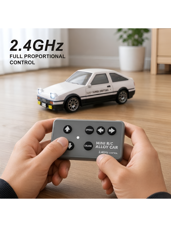 White Mini 1:64 Alloy RC Drifting Car with 2.4GHz Full Proportional Control MD592.