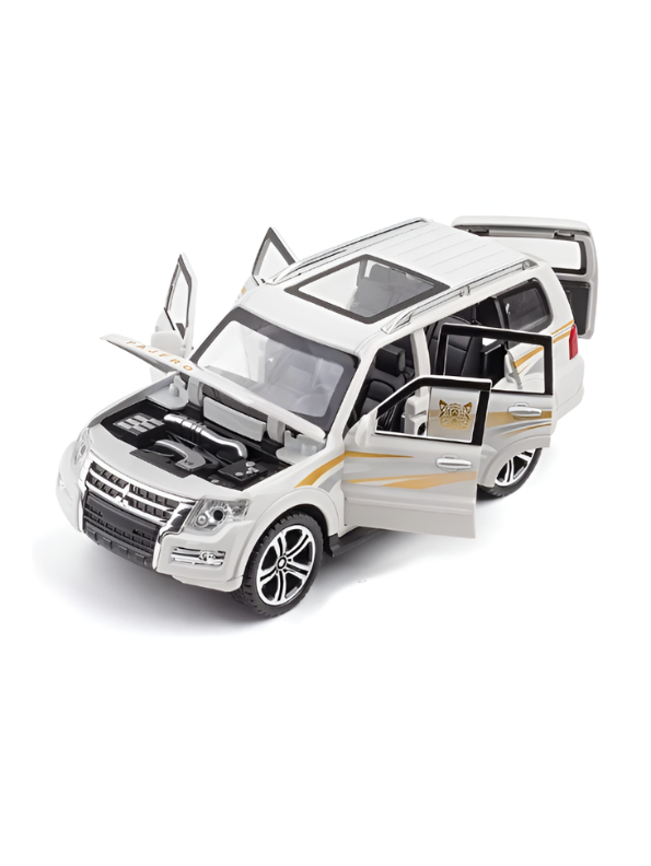 Mitsubishi Pajero Diecast Car 1:32 Scale Metal Alloy Collectible Car TV6952.