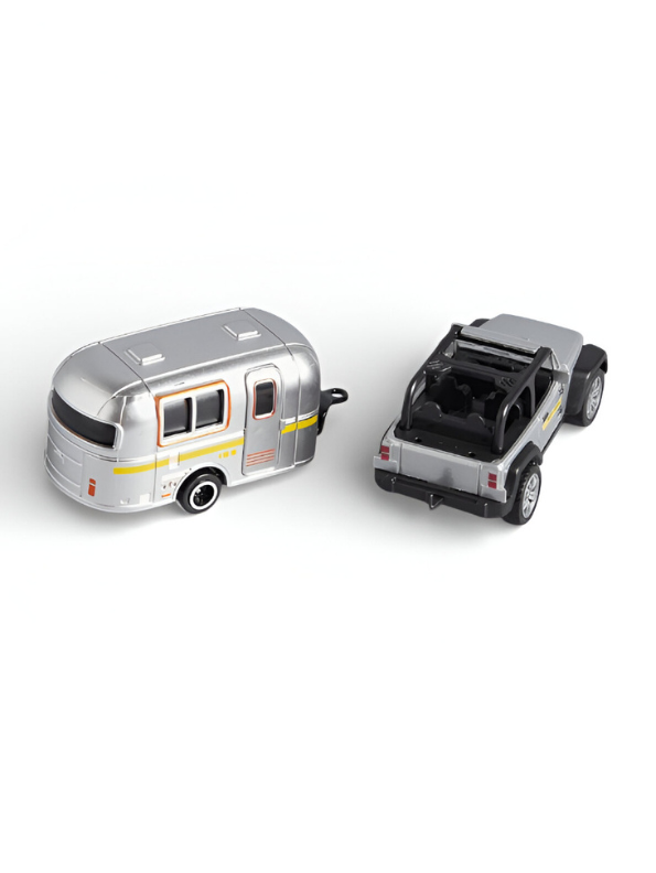 Off-Road SUV & Silver Camper Trailer Toy – Die-Cast Detachable RV Caravan for Kids and Collectors.