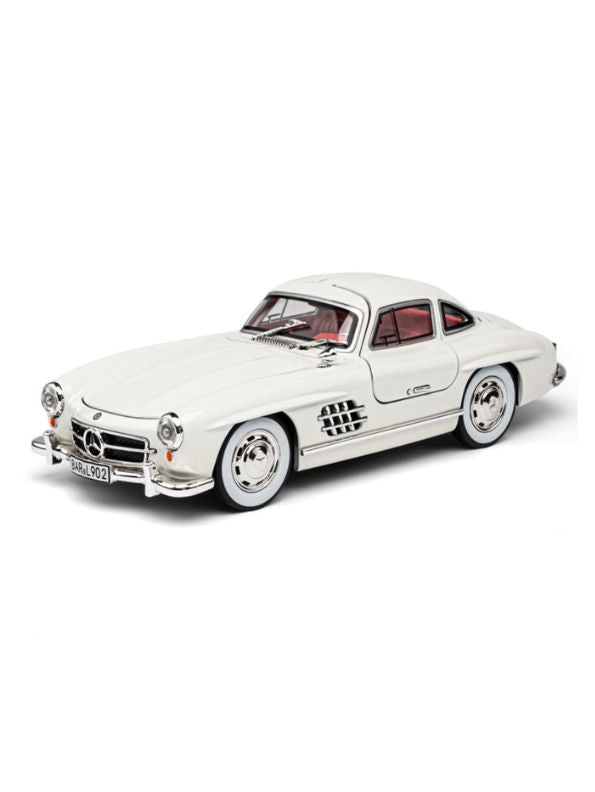 Mercedes Benz 300 SL Gullwing Model Diecast Car Scale 1:24 - Snowflake White  - Acrylic Transparent Box