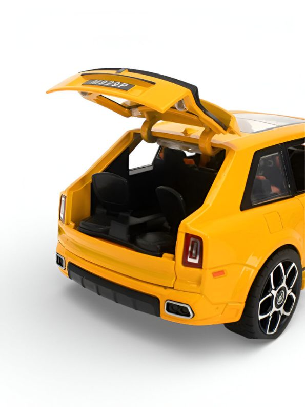Rolls-Royce Cullinan Diecast Car Model Scale 1:35 – Luxury SUV Collectible Replica LMI15616 - Free Car Inside.