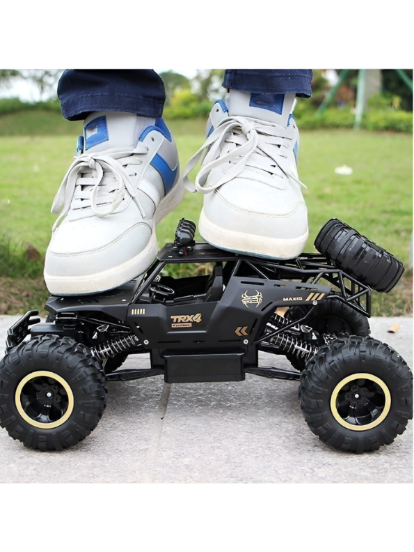Rock Crawler 1:12 Alloy RC – Black 4WD Off-Road Remote Control Climbing Car MD679