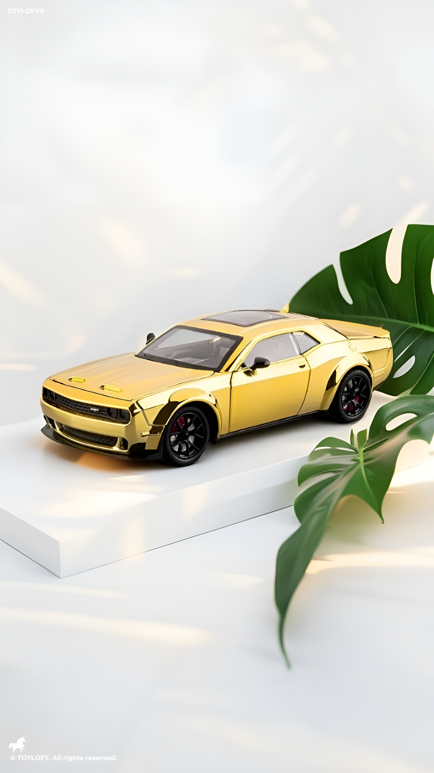 Dodge Challenger SRT Hellcat Model Car 1:24 Scale | Diecast Collectible Muscle Car Replica - Free Car Inside - TV6479