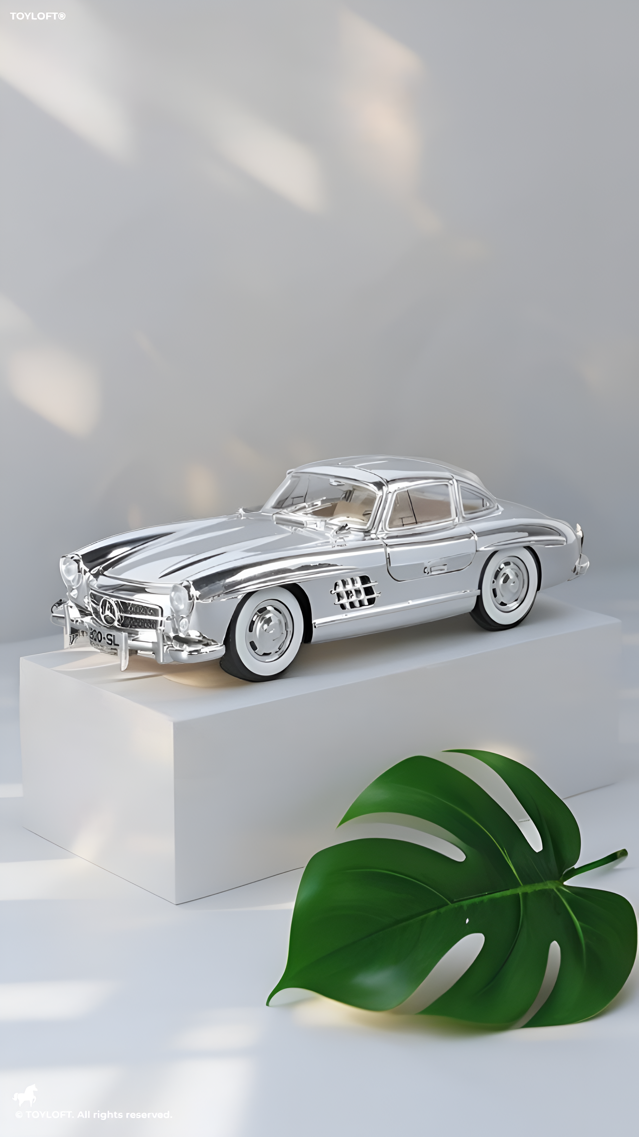 Mercedes Benz 300 SL Gullwing Model Diecast Car Scale 1:24