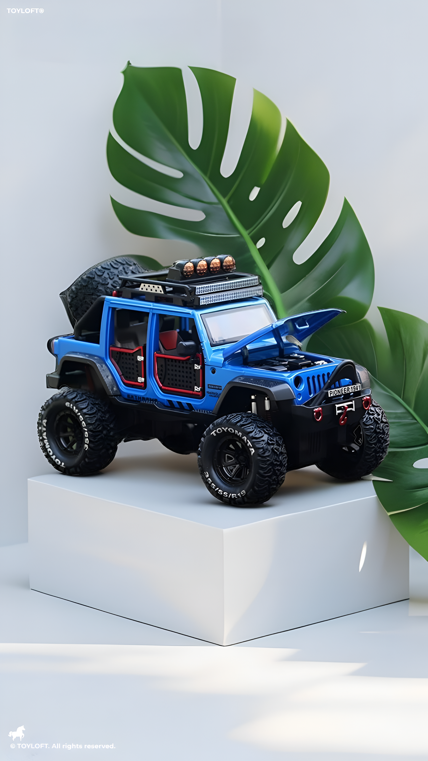 Blue Die-Cast 1:24 Scale Off-Road Toy Jeep - White 4x4 Monster Truck with Openable Hood, Safari Roof Rack & Rubber Tires - Extreme Performance SUV Model for Kids & Collectors - Free Car Inside TV4028