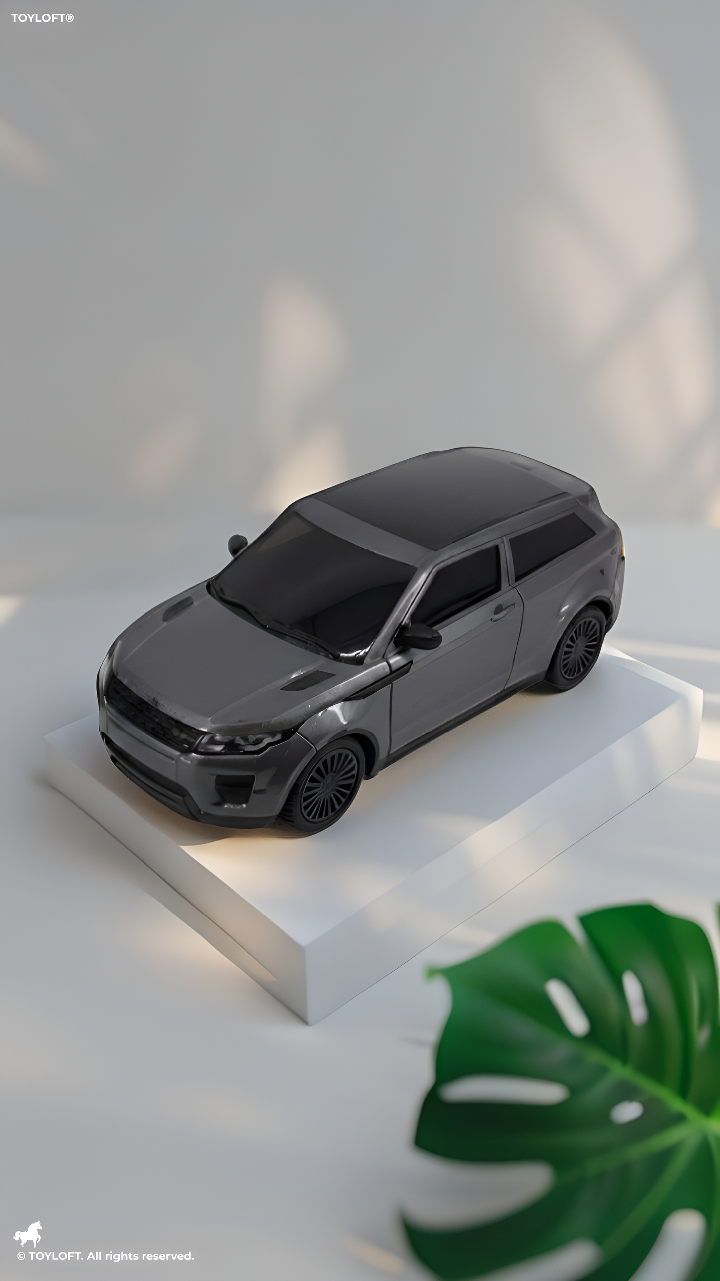 Land Rover Range Rover Evoque Hard Plastic Toy Car Grey LMI15206.