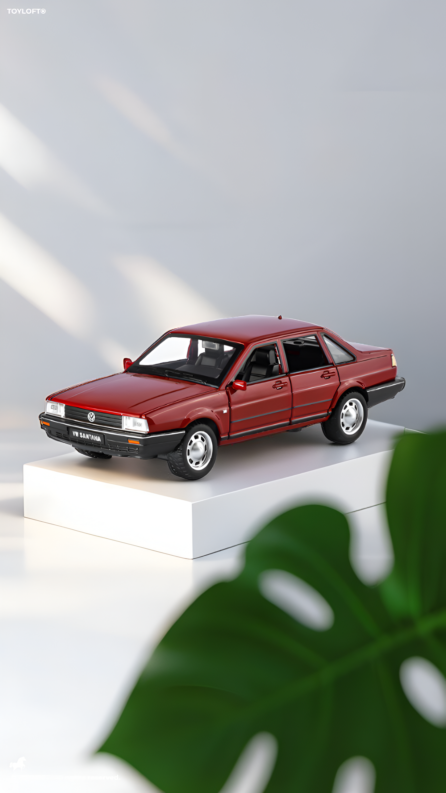Volkswagen Santana B2 1:24 Scale Diecast Replica – Red Collector Edition Miniature TV6752