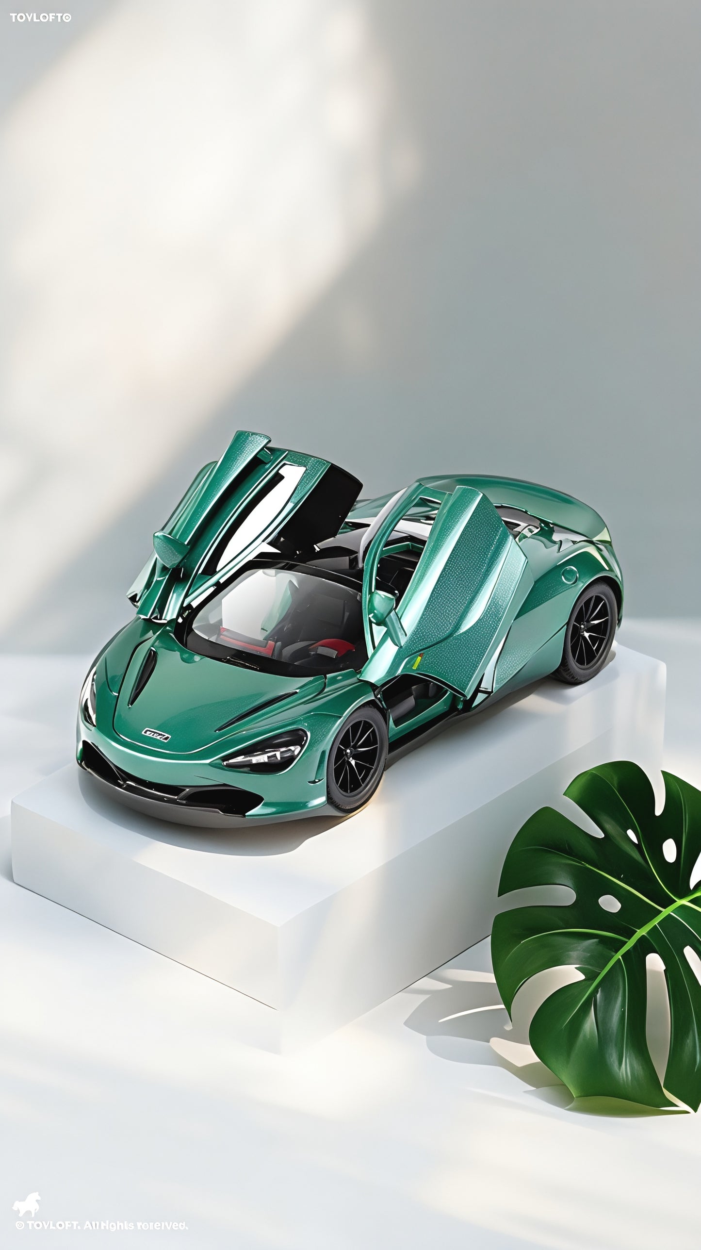 McLaren 720S Metal Model Diecast Car 1:32 Scale Green LMI15391.