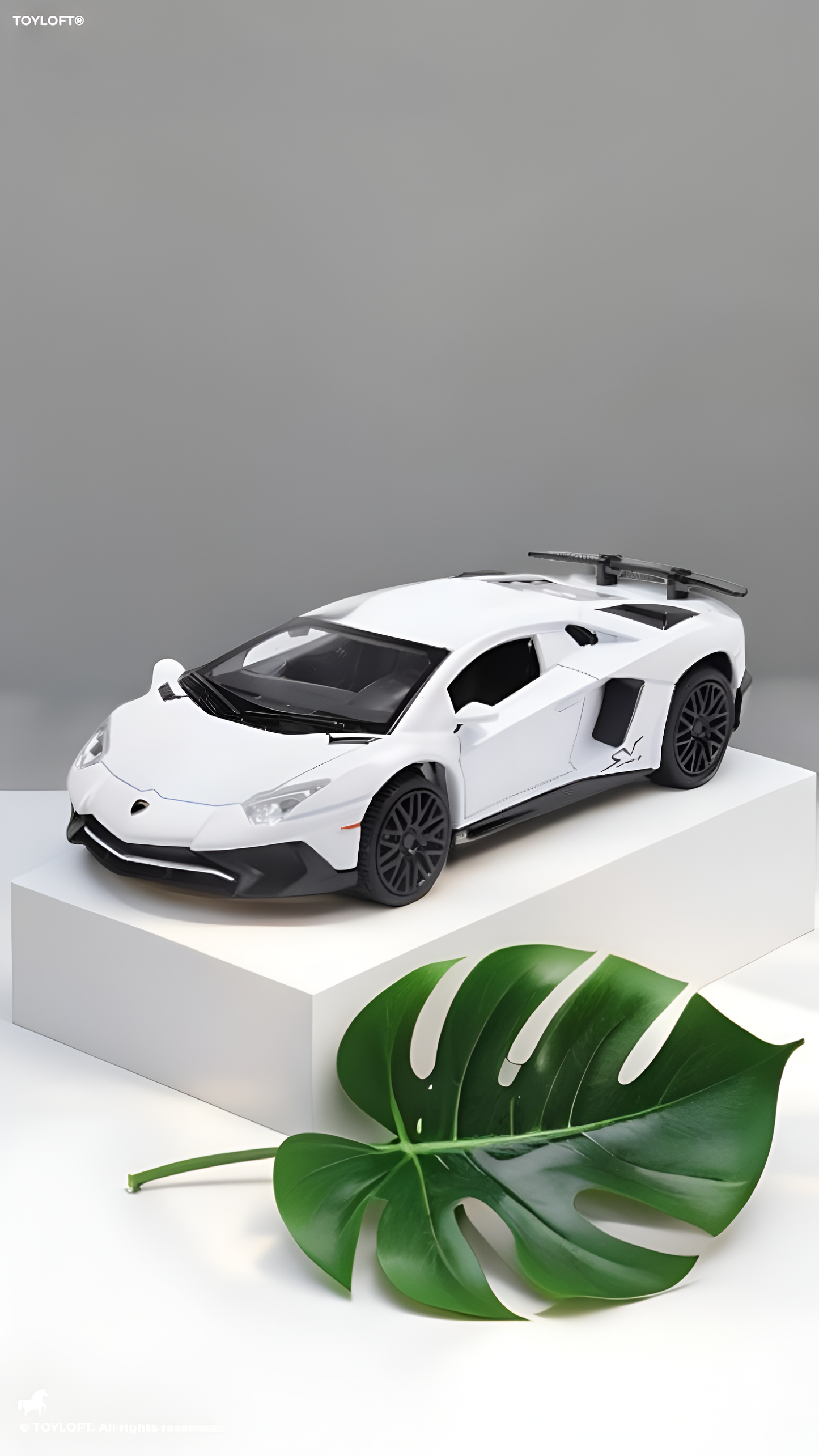 Lamborghini Centenario LP770 Metal Model Diecast Car Scale 1:32 - White (S) - Free Car Inside.