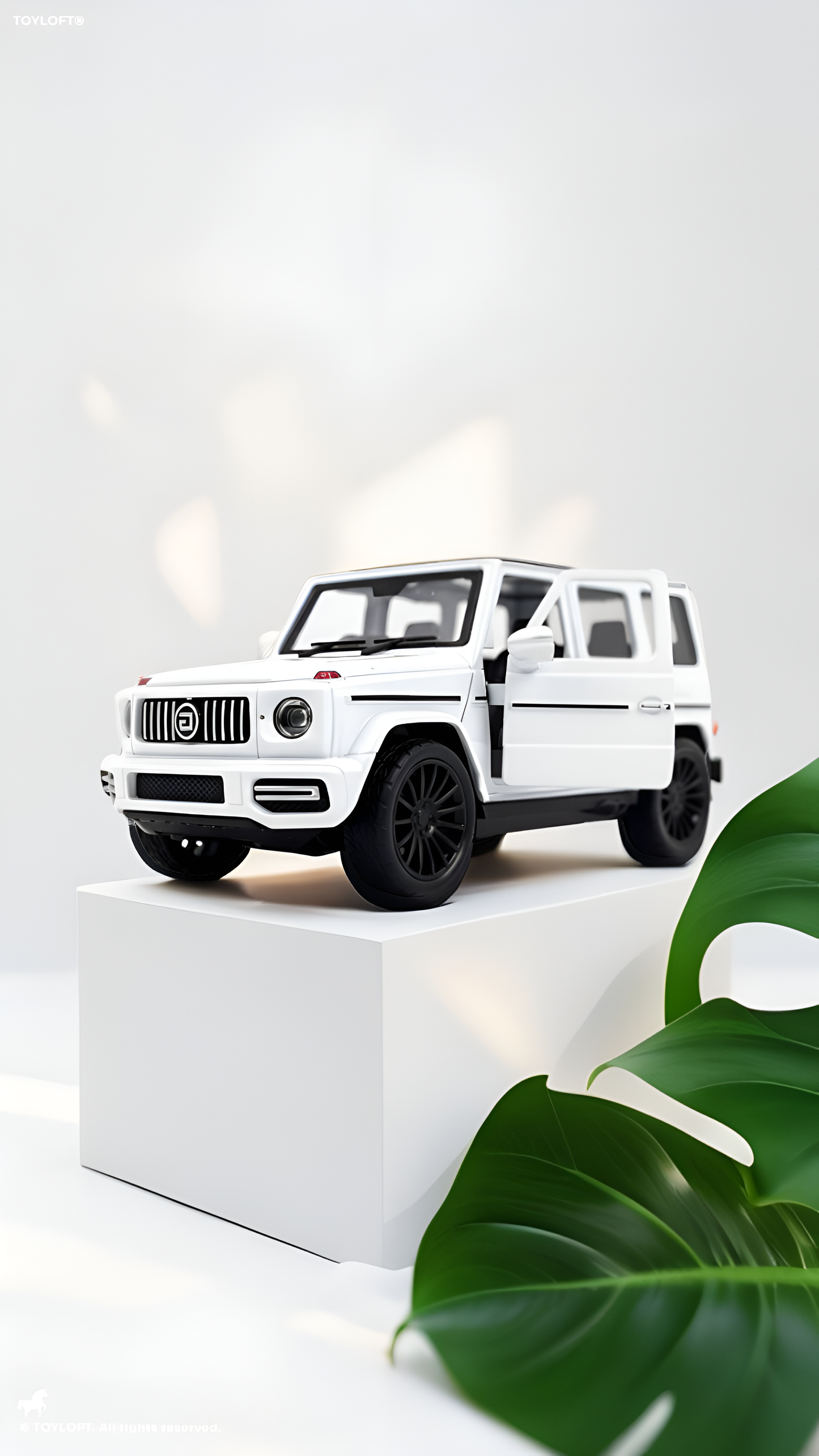 Mercedes-Benz G-Class Diecast Model Car - 10cm G-Wagon Miniature, 1:43 Scale Toy White.