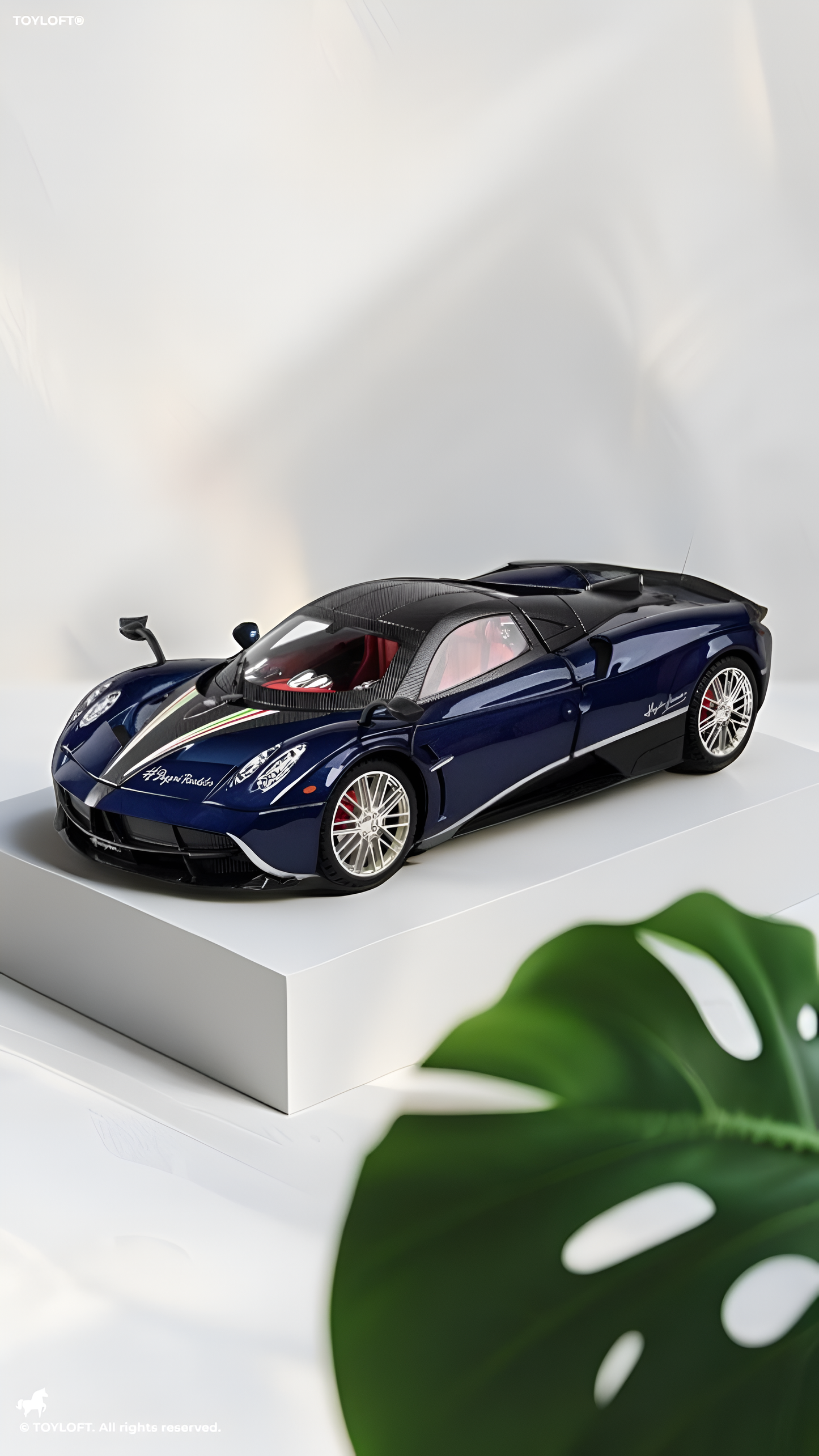 Pagani Huayra Toy Car - Luxury Die-Cast Metal Model with Opening Doors & Gold Rims - 1:24 Scale Perfect Collector Gift LMI15117