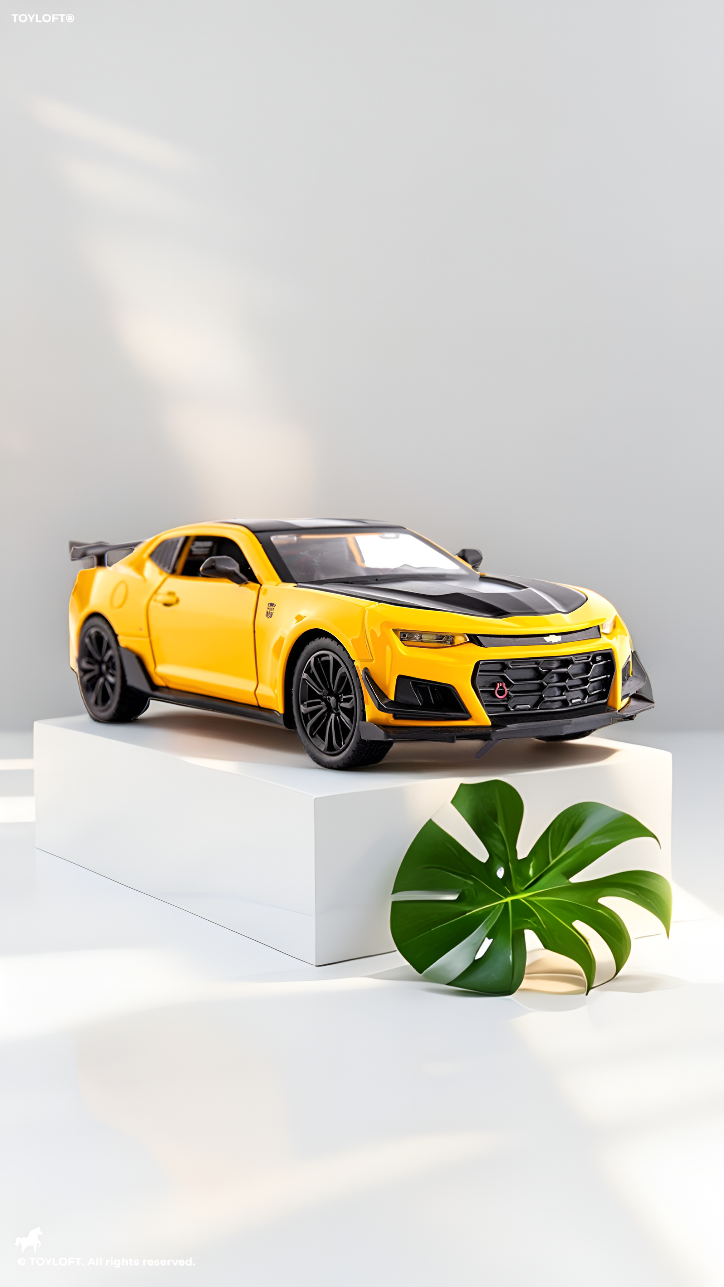 Chevrolet Camaro Metal Diecast Car - Yellow 1/24 - Big Size - Free Car Inside.