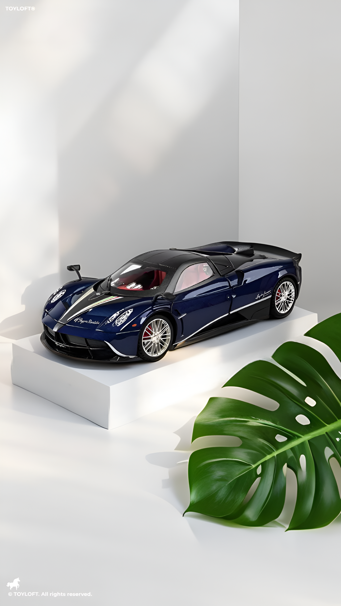 Pagani Huayra 1:35 Scale Die-Cast Model Car – Premium Alloy Sports Car Miniature.