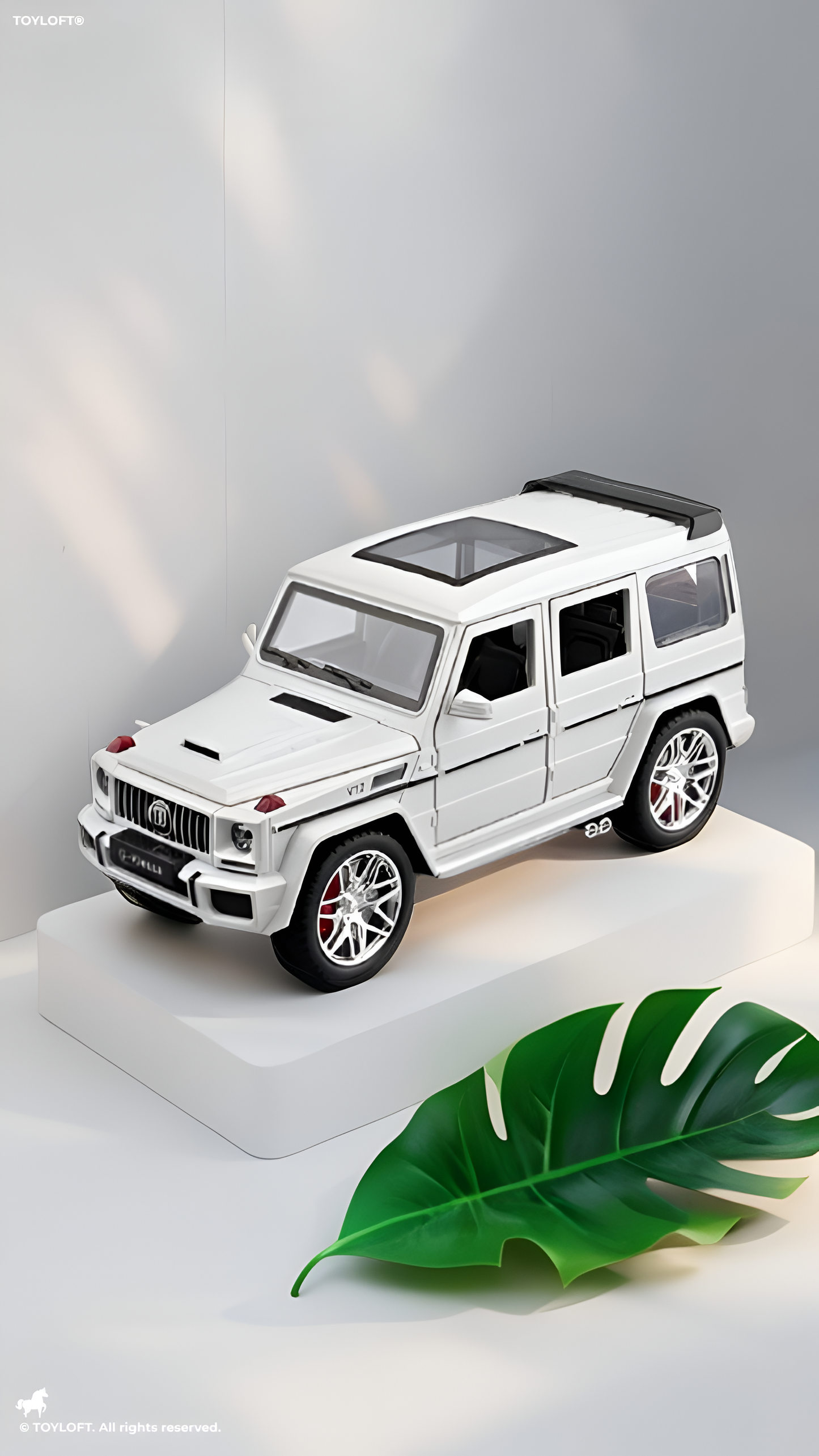 G-Klessa 1:24 Scale Alloy Diecast Remote Control Car White LMI16544.