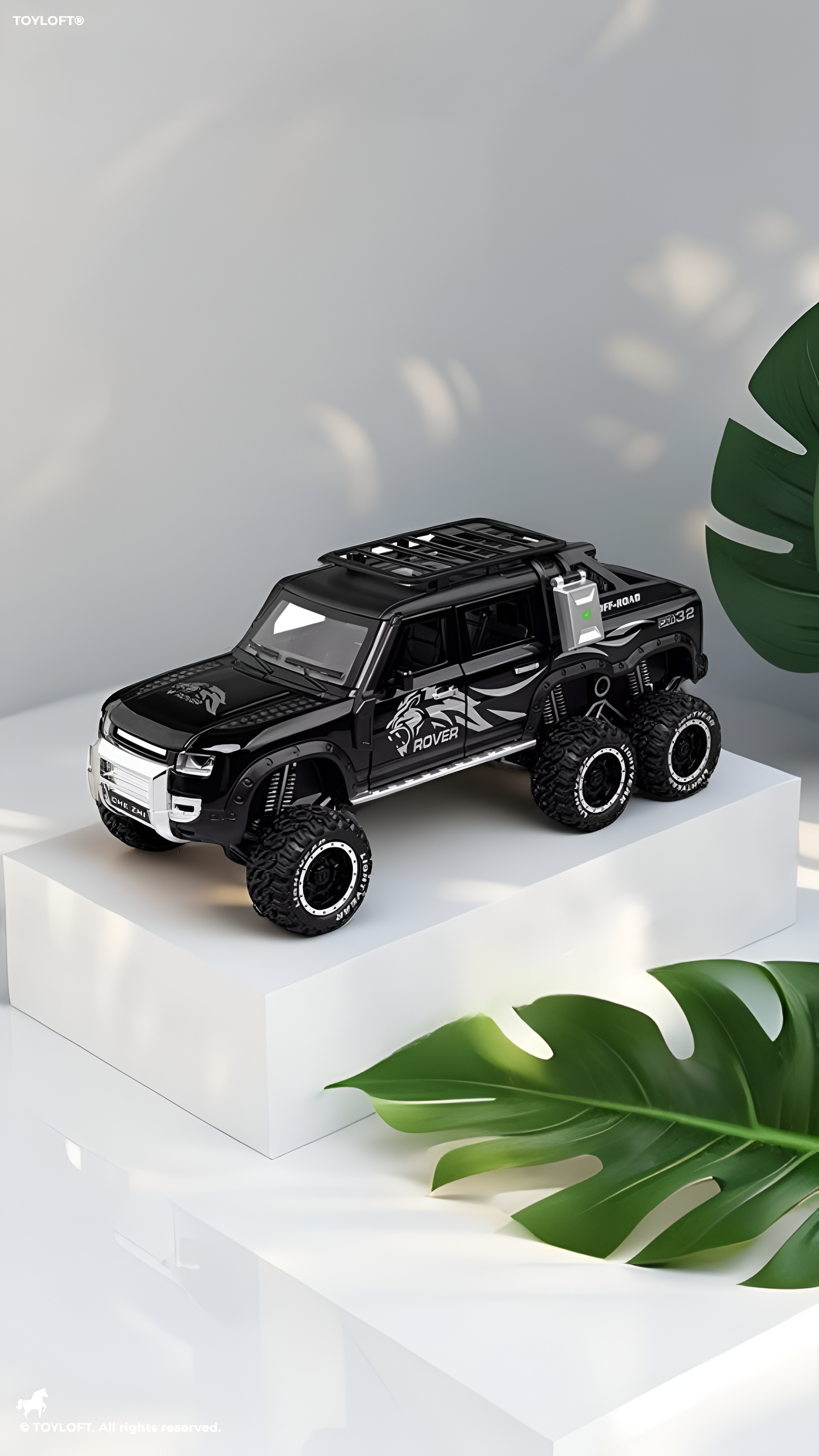 Defender Rover Metal Diecast Car Scale 1:24 - Black (S) - Free Car Inside.