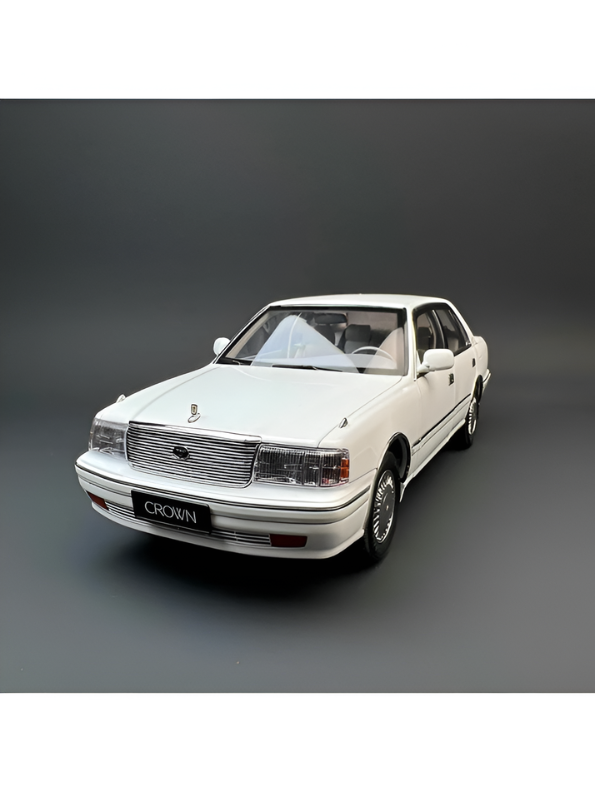 Toyota Crown Luxury Sedan Diecast Model Car 1:32 Scale Vintage Collectible Metal Car White TV6302.