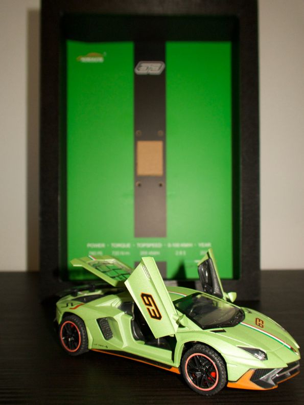 3D Car Frame: Lamborghini Aventador SVJ LP-780-4 | 1:32 Model Poster with Acrylic Glass & Frame