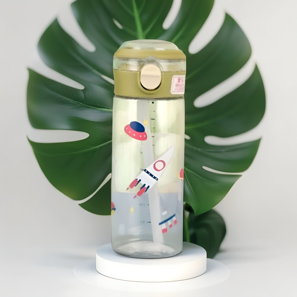 AstroDrip – 560 ml Water Bottle for Kids with Straw | BPA-Free & Non-Toxic | Fun UFO & Rocket Cartoon Print | Leak-Proof School & Travel Bottle for Boys & Girls NOV6328.